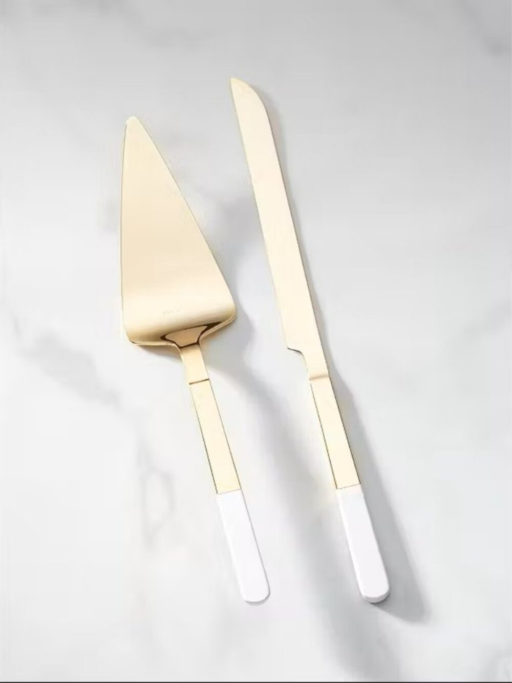 kate spade With Love 2-piece Dessert Set in pale gold